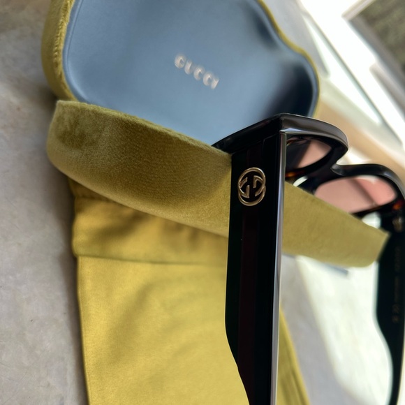 Brand new Authentic Gucci sunglasses new collection - Picture 4 of 13